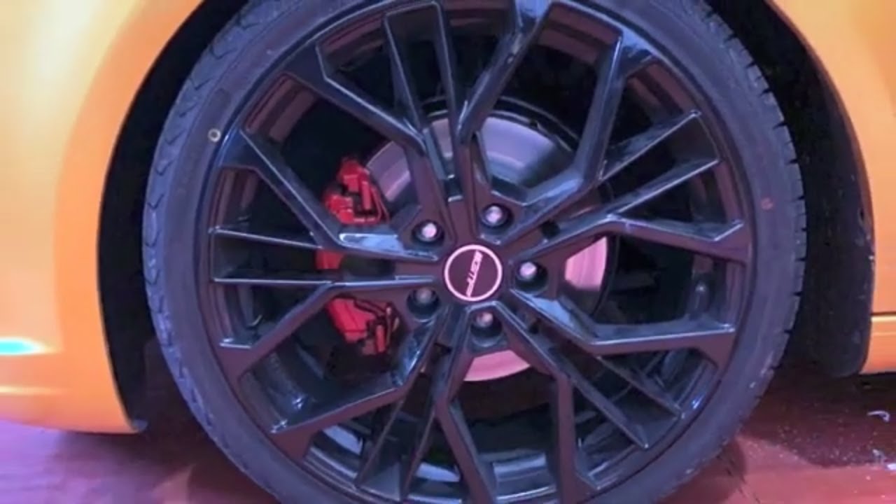 Custom VW Caddy with 9 Inch Alpine Screen