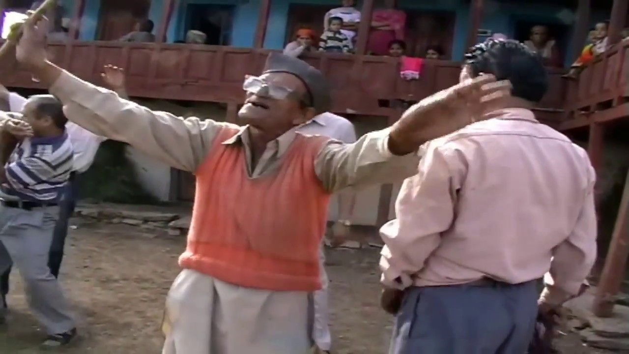 80 साल के बुजुर्ग (दादा जी ) का डांस देखे , हिमाचली नाटी - YouTube