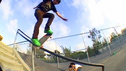Hammer Time! - Chad Fernandez - Fakie noseblunt handrail