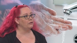 Expert Warns Kiwis Carry - On Attitude Could Put Others At Risk If They’re Symptomatic Of Coronavirus