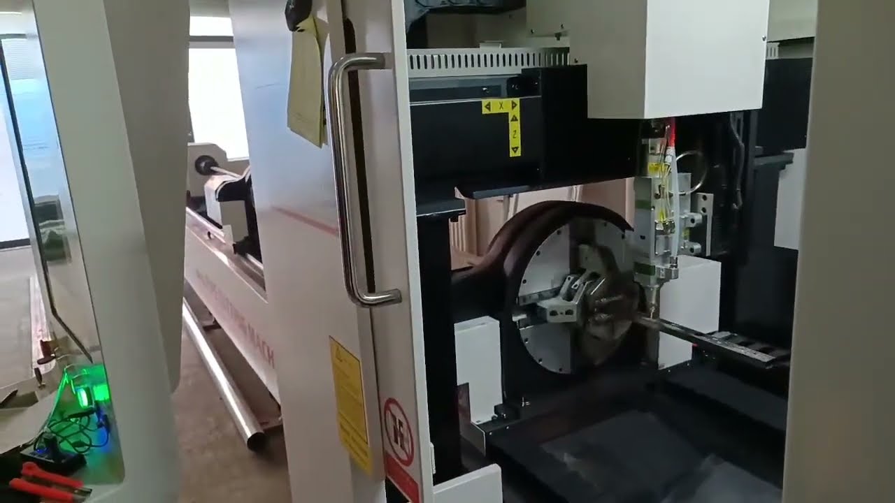 amazing hole punching and cutting for 6 meter length square metal pipe, small diameter pipe cutting