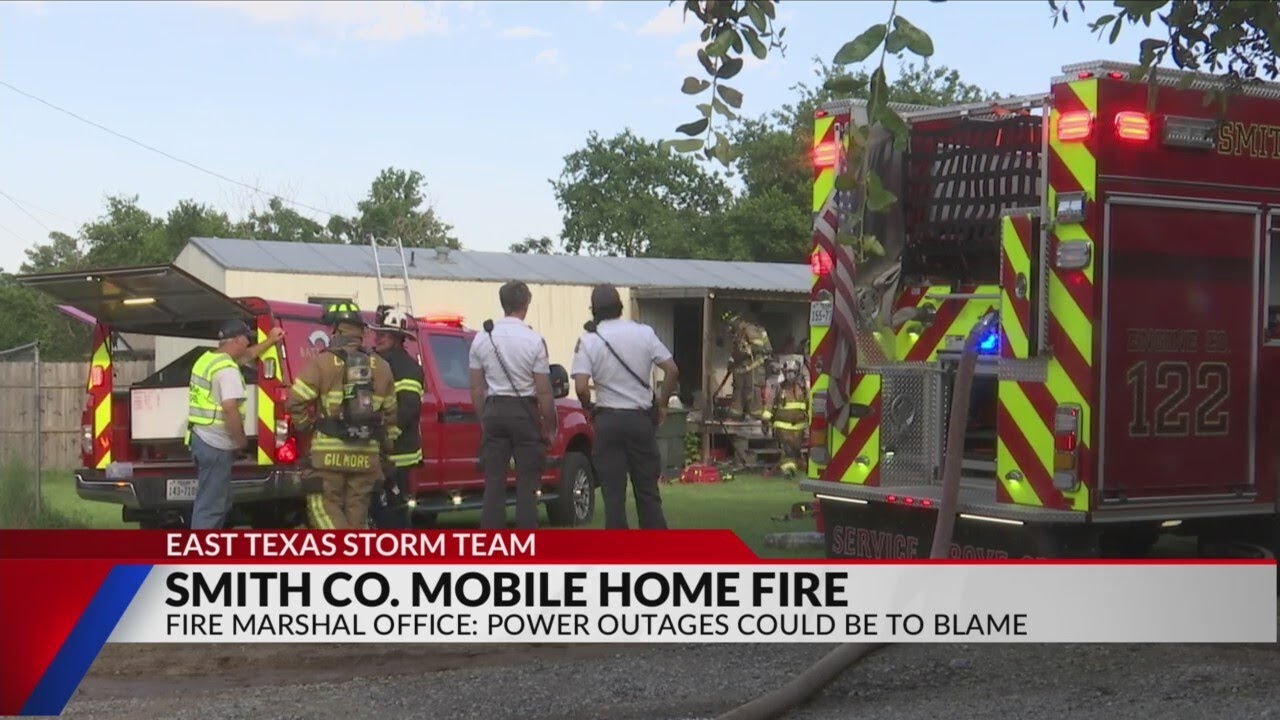Pet saved during Smith County house fire - YouTube