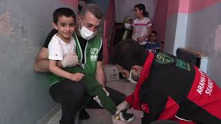 Ünlü Radyocu Afrikalı Ali Iyilik Peşinde Resimi