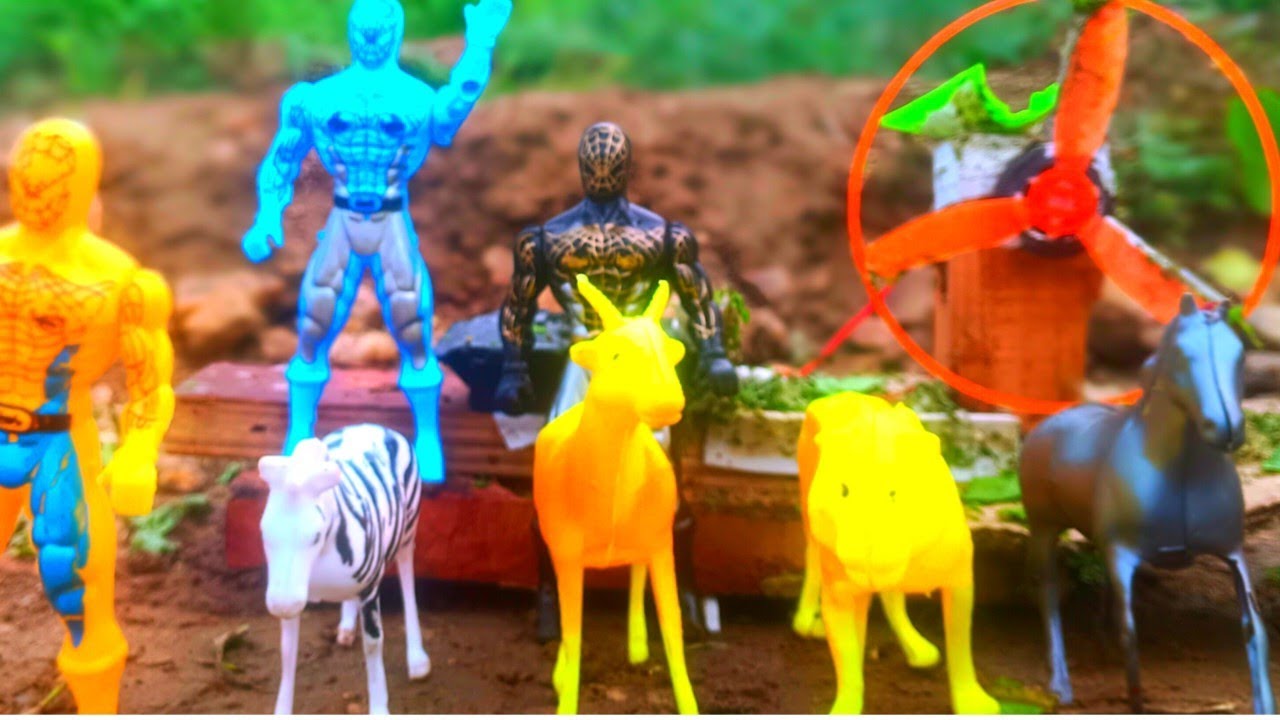 Spider-Man Saving Elephant & Horse 🐘🐎 | Cutter Machine Toy Story | Kids Fun Video