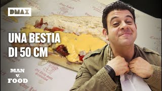 Adam Richman sfida gli abitanti di Philadelphia con un Cheesesteak GIGANTE | Man vs Food