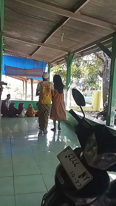 uja juga ngaji kudu di anterin #uningjubed #comedy #lucu #viral #karawanghitz