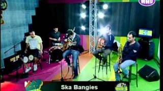 Video thumbnail of "Οι Ska Bangies στο Mad Day Live (2)"