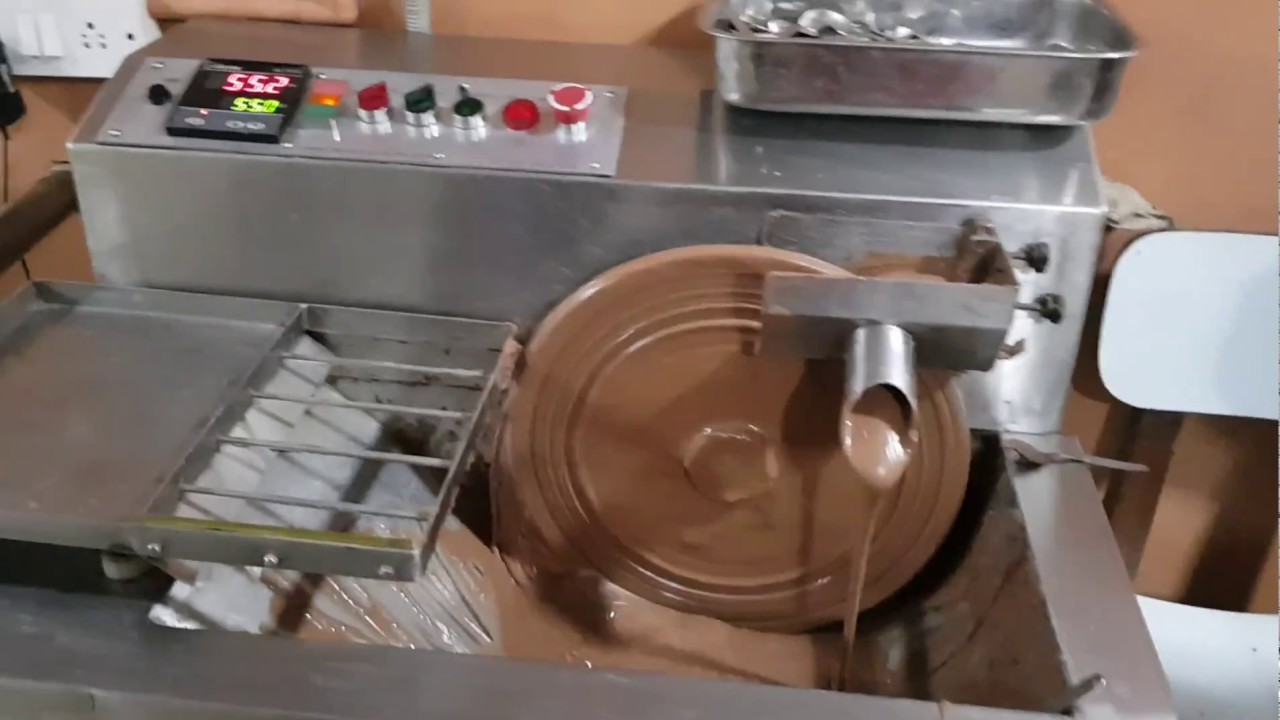 Handmade chocolate & tea factory ooty//travel diariesooty//nayla