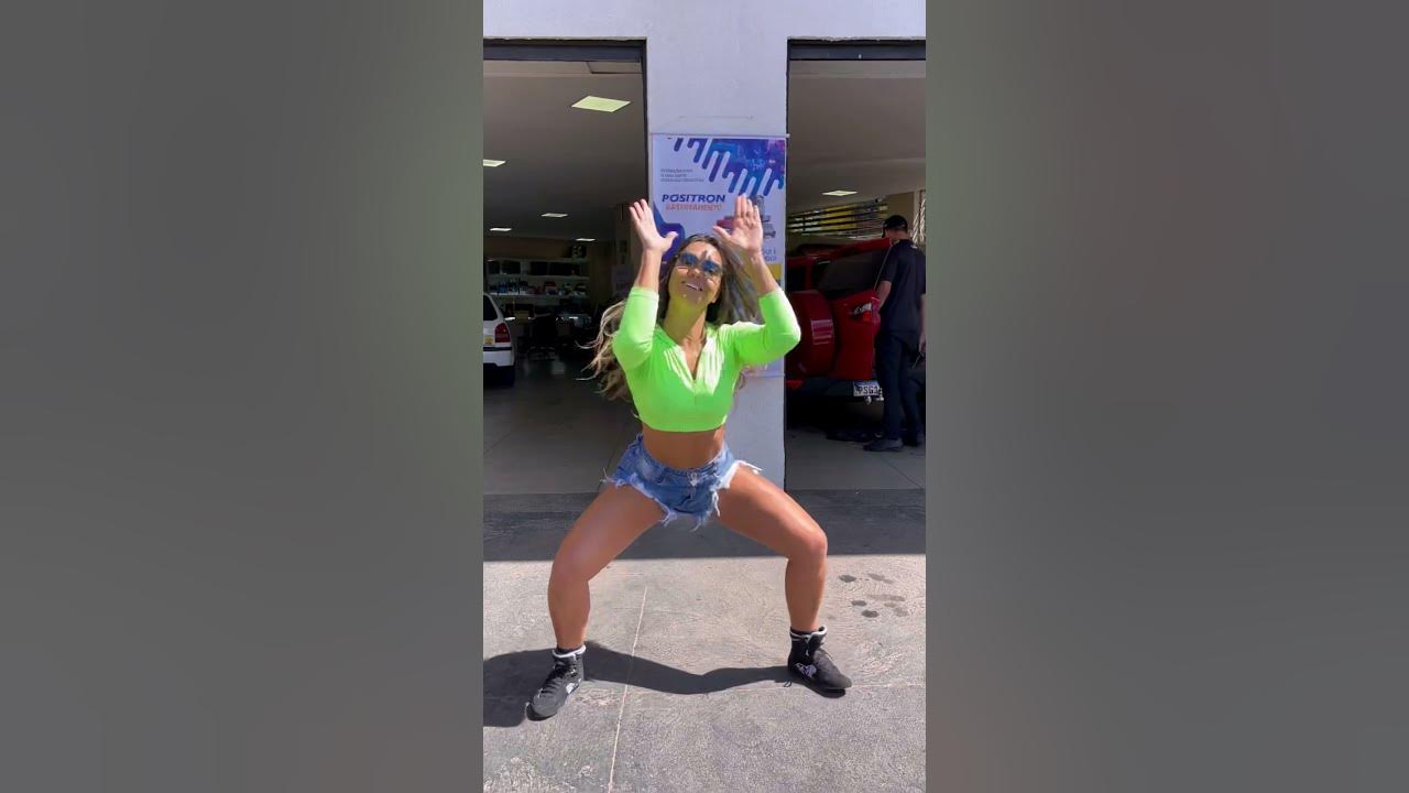 Senta Danada - Zé Felipe e Barões da Pisadinha Senta Danada - Zé Felipe e Barões da Pisadinha