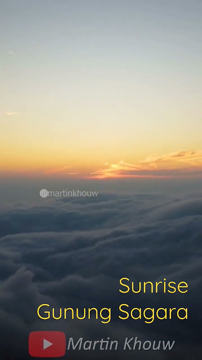 Sunrise at Gunung Sagara #sunrise #mountains #mountain #indonesia #djimini2 #drone #hiking #travel