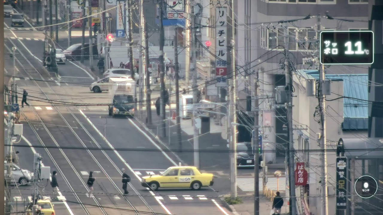 Sapporo Streetcar Live – Chuo-kuyakusho-mae Station, Minami 1-jō dōri — Sapporo, Hokkaido live camera thumbnail