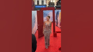 Margot Robbie & Colin Farrell Shine in London Premiere ✨#margotrobbie#colinfarrell#redcarpet