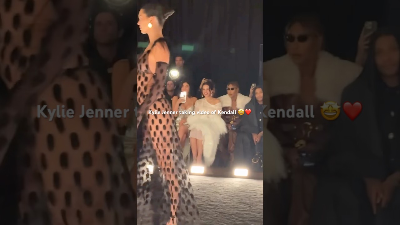So cute 😭♥️ Kendall Jenner for Schiaparelli runway fashion show new viral video #kendalljenner