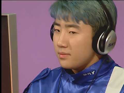 AI 업스케일 | [2001.12.21] 2001 SKY배 온게임넷 스타리그 4강 A조 1경기 (네오 버티고) 김동수(Protoss) vs <strong>홍진호</strong>(Zerg)