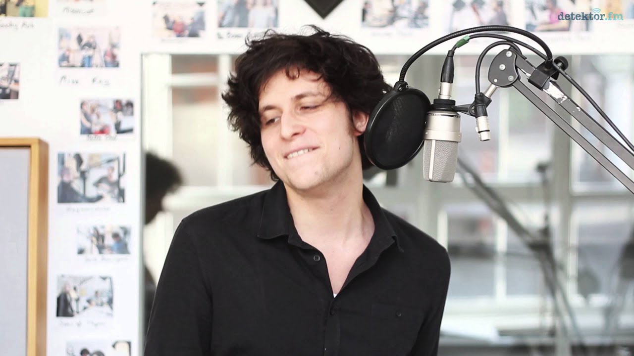 L'aupaire - Flowers (detektor.fm-Session) - YouTube