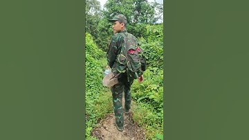 Biên cương núi rừng các chú bộ đội hành quân