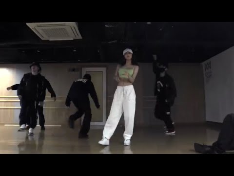 [MIRRORED] YooA (OH MY GIRL) - Traffic (O. T Genasis) Cover [PRACTICE VER.]