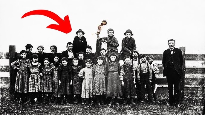 In 1988, an ENTIRE CLASS went missing. Now they've been found and the story  is terrifying - YouTube