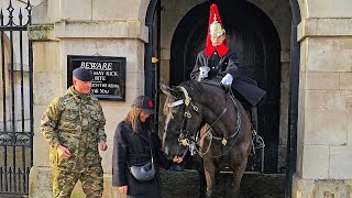 DON'T HOLD THE REINS  it's not YOUR horse! The King's Guard deals with touchy tourists!