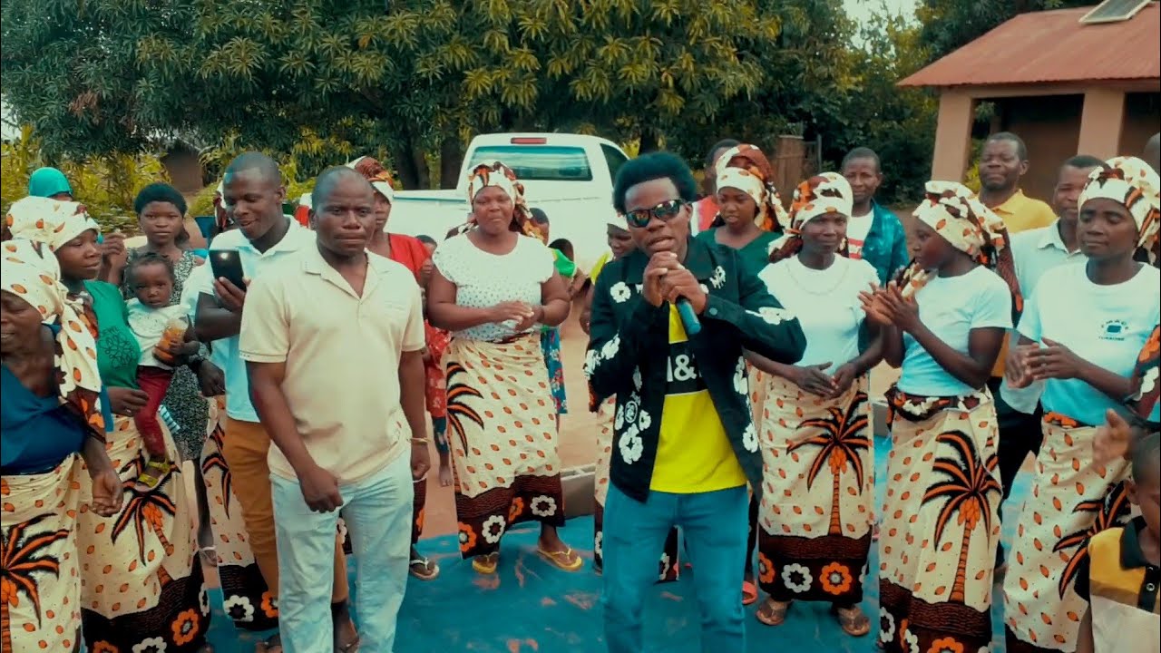 Fix Sant Love Girl__Poupança Ophavela Orrera__(Oficial Music Video)