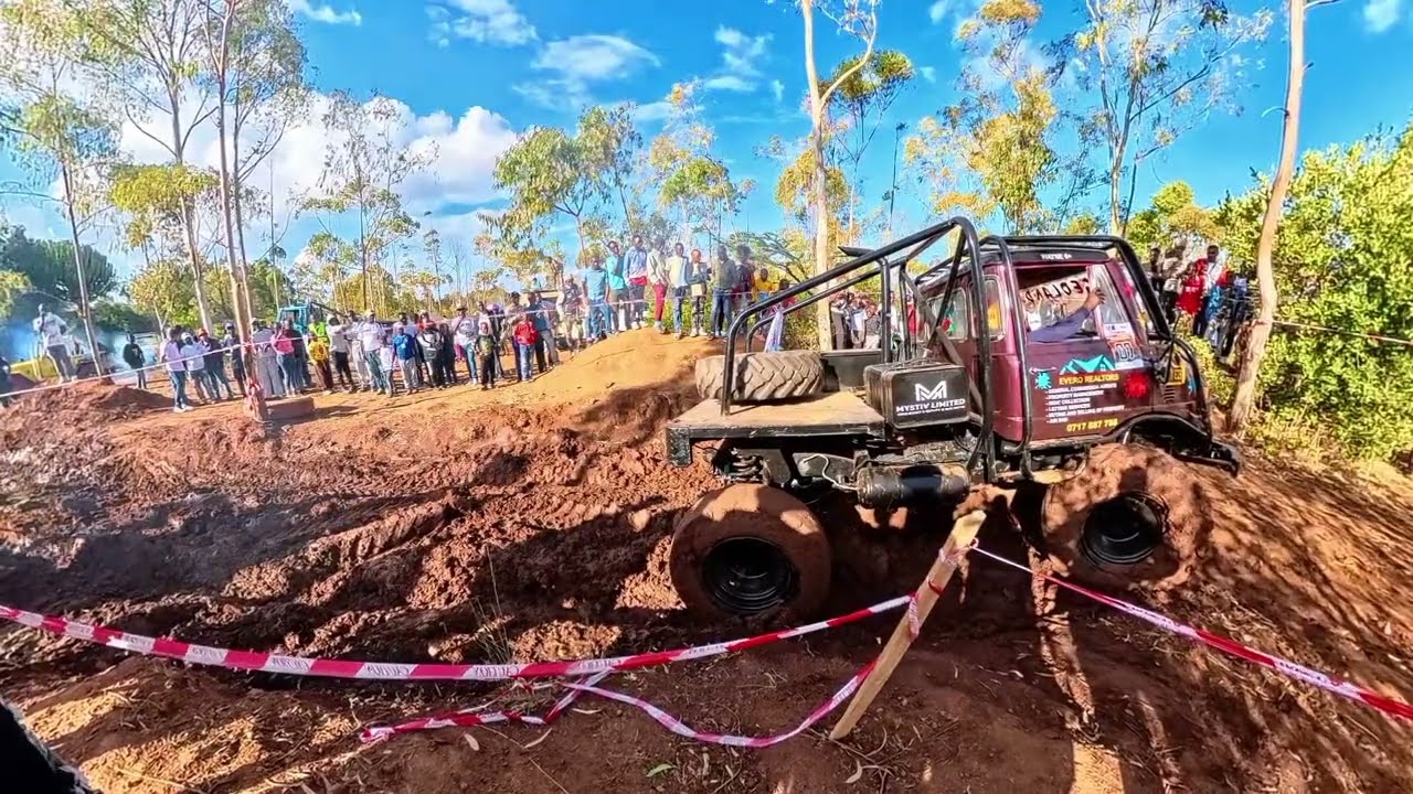 Is This Unimog Broken or Just Badly Driven? | Extreme 4x4 Challenge