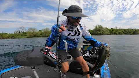 The TWO BEST Ways To Catch SMALLMOUTH On The St. L...