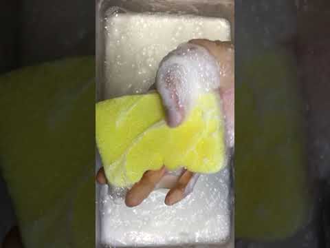 【ASMR】溶かした石鹸を泡立てる Foam the soap with a sponge