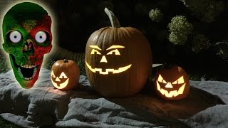 Singing Pumpkins featuring Singing Skull!