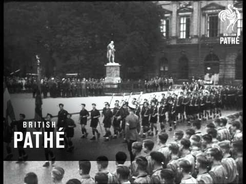 Franco Cadets In Germany - Parade Through Streets