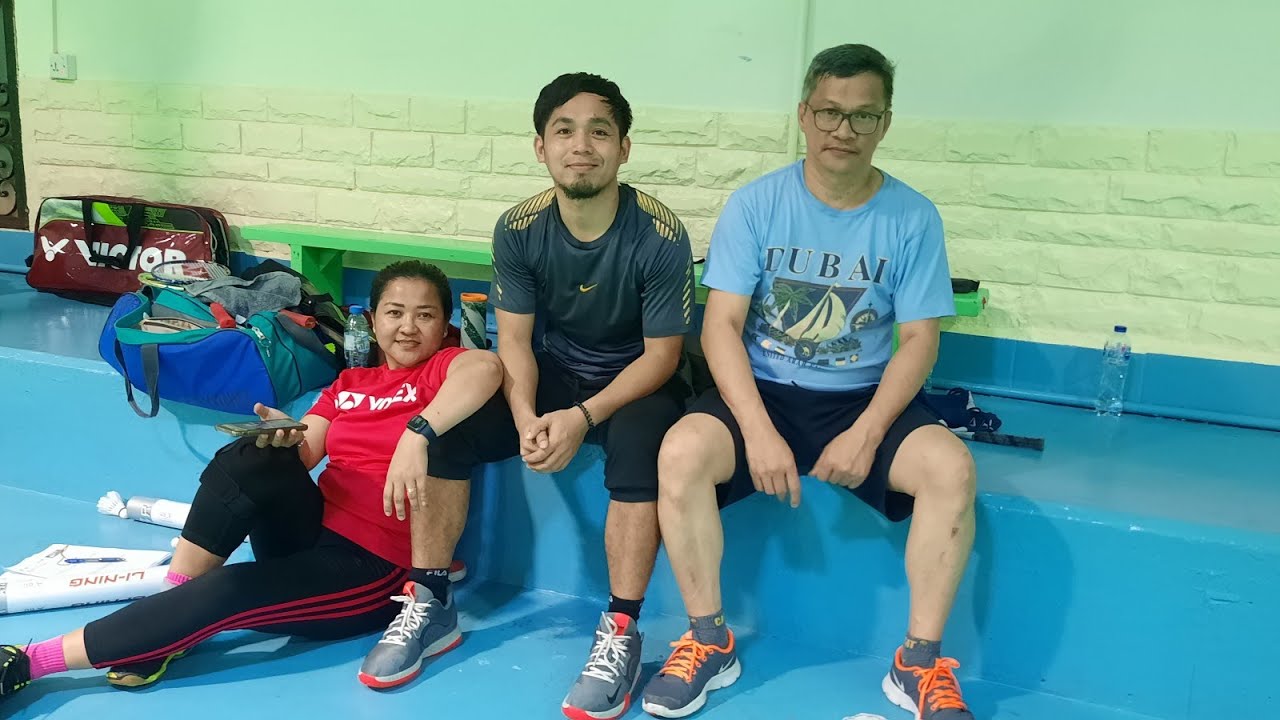 JEDDAH INTERNATIONAL SCHOOL BADMINTON CLUB (GAME1) YouTube