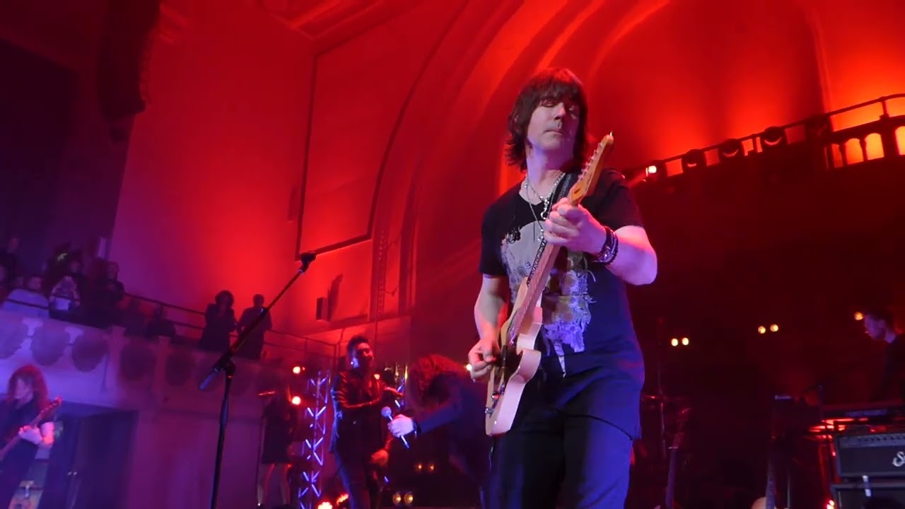 18 - The Classic Rock Show - Whatever you want/Highway To Hell  - Cadogan Hall - 03 - 02 - 24