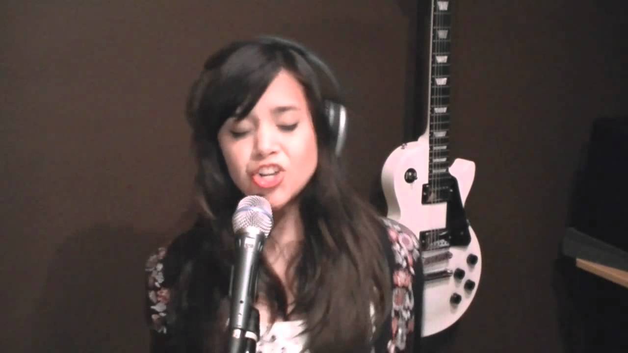 Bruno Mars - Just The Way You Are (Cover) Megan Nicole