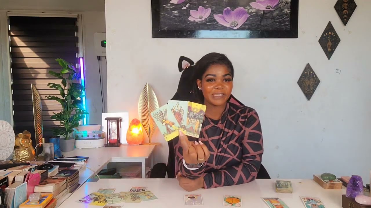 ВОДОЛЕЙ... Это случилось совершенно неожиданно! Колесо фортуны просто повернулось, приведя этого ...