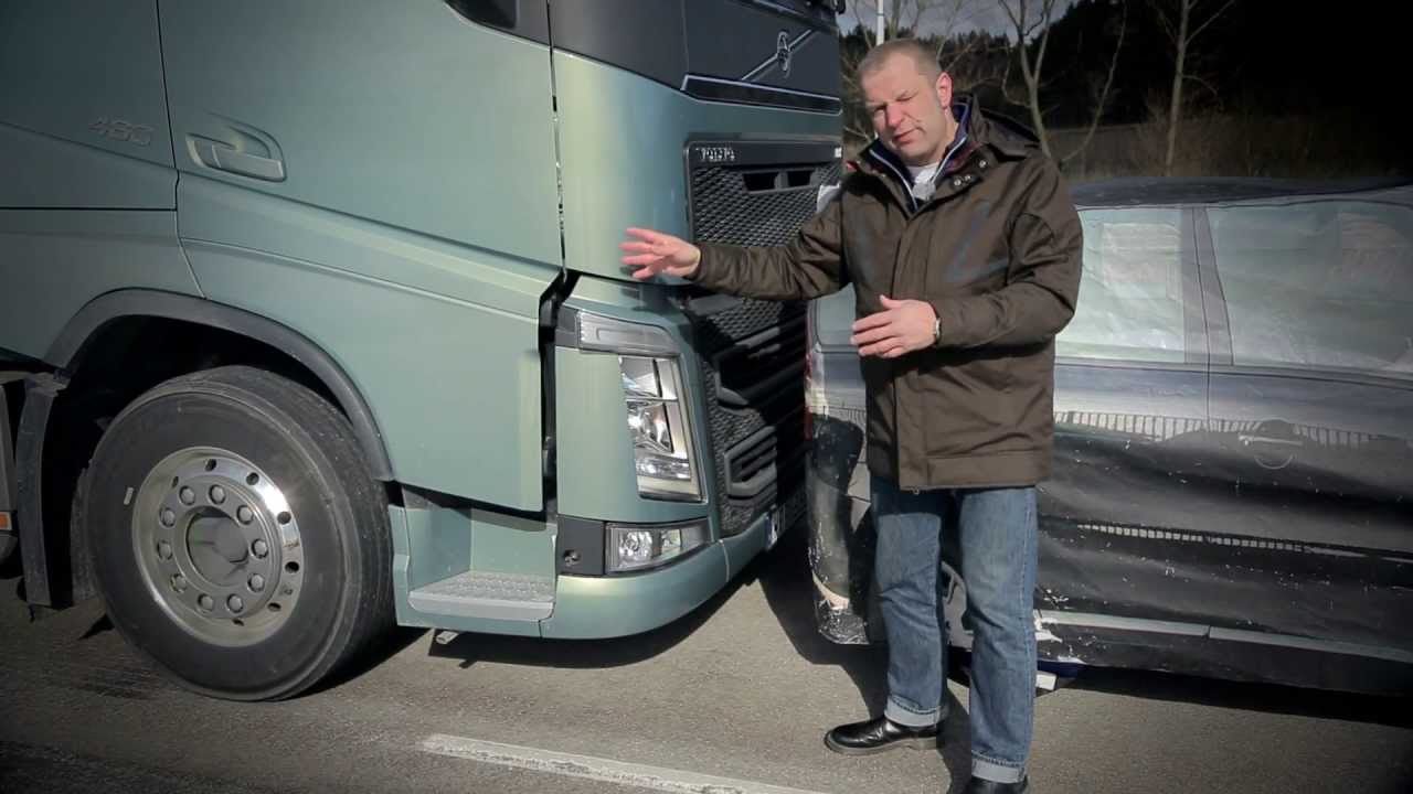 Smederij deugd staal Volvo Trucks - Emergency braking at its best! - YouTube