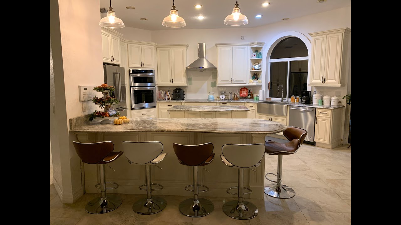 🌻 Our Kitchen Tour! 🌻