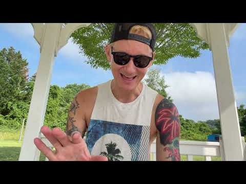 🌴 The road to 5K Pre-Saves! New song Friday!