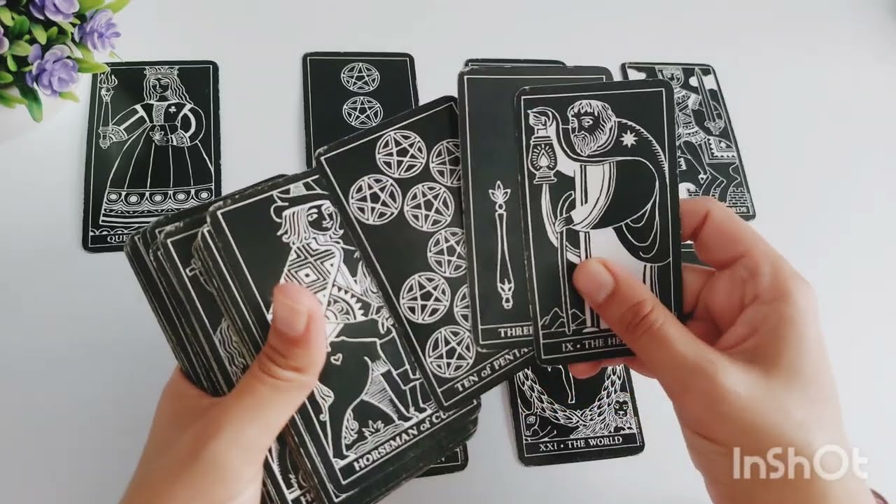 تاروت برج السرطان الحبيب شايفك شخصية حساسة ونهاية سعيدة 🦋🌞