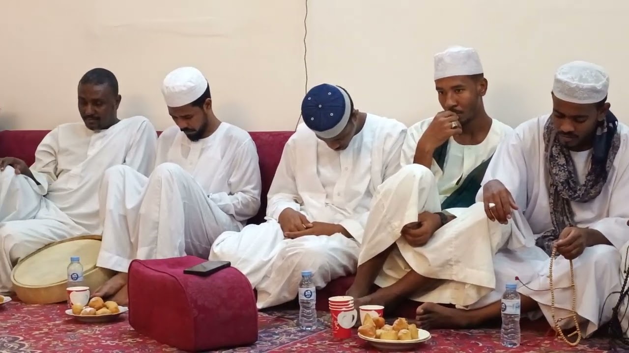 يوم اراك به لست اصومه فالعيد عندي ثابت تحريمه المنشد . محمد البشير هاشم