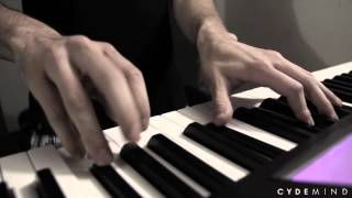 Camille Delage shows off his new Korg M50