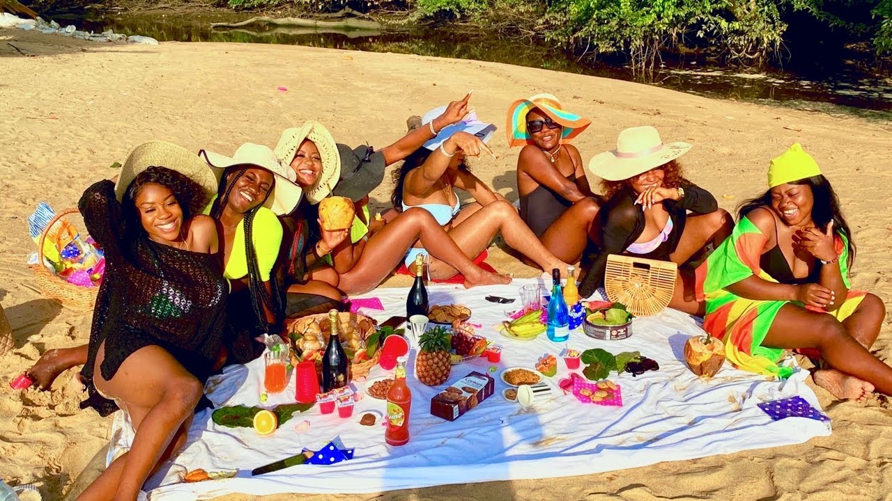 KRIBI VLOG : GIRLS VACAY 2020 |  Yatch Tour | picnic || Girls trip