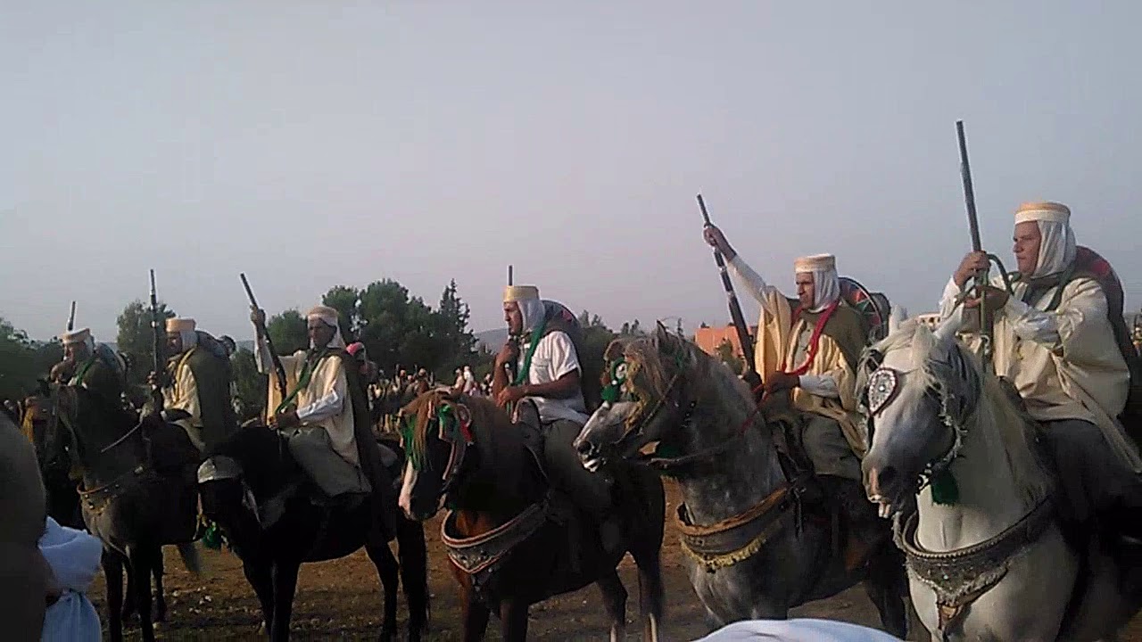 Khayala rabahia  lward wjma3tah