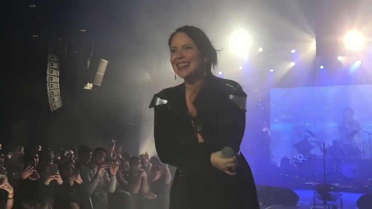 📌1 şarkı 19 kayıt | Şebnem Ferah – gözlerimin etrafındaki çizgiler