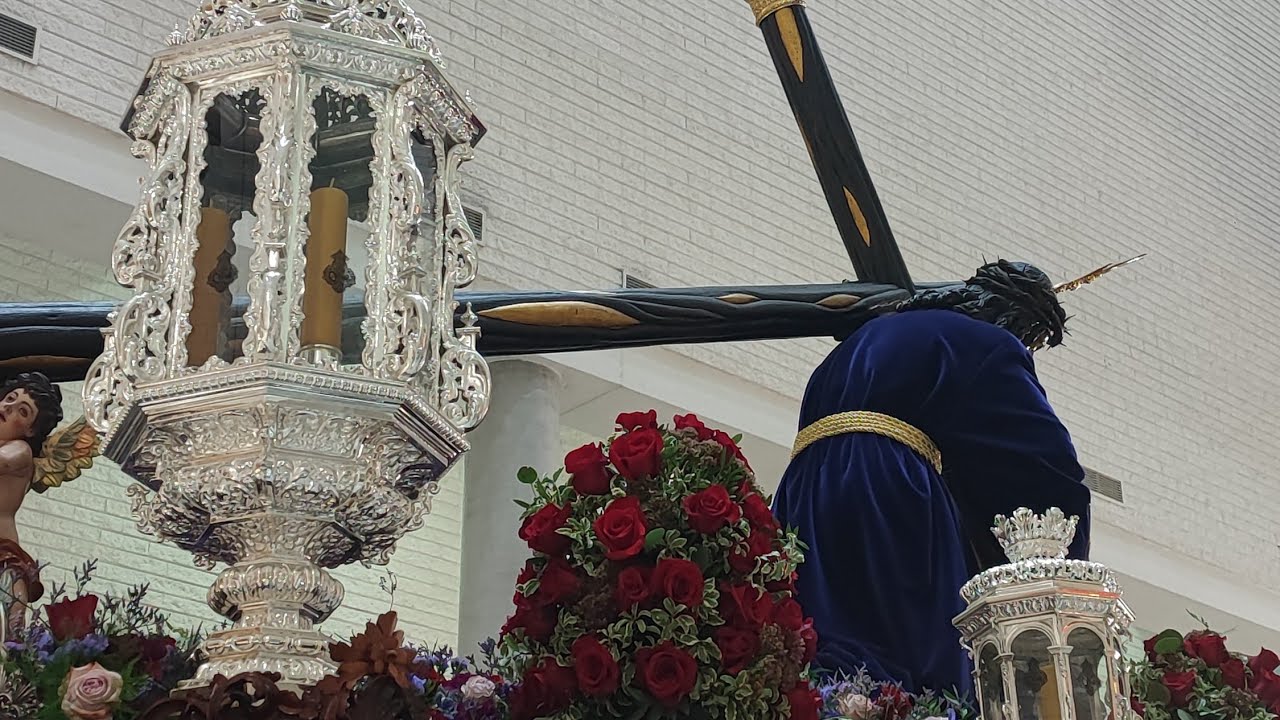 Magna Almería. Entrada de Nuestro Padre Jesús de la Salud y Pasión. Banda Tres Caídas de Triana