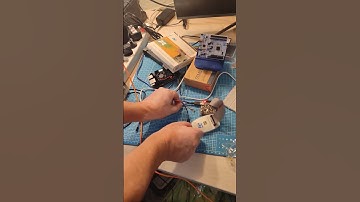 Подключаю   STM32 Mini V2.0  &  ST-LINK/V2 debugger/programmer  Как правильно?  19 октября 2025 г.