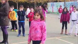 Mannequin challenge