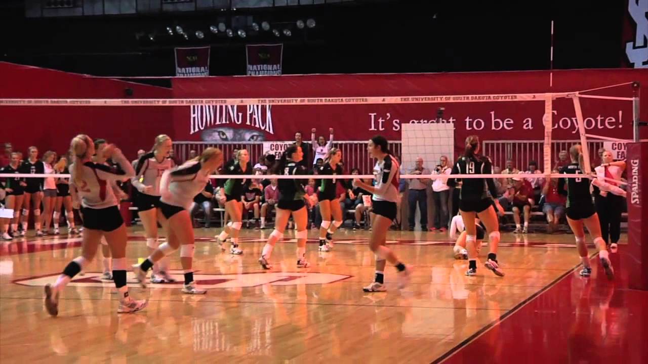 coyotes don edwards VB: USD vs UND highlights
