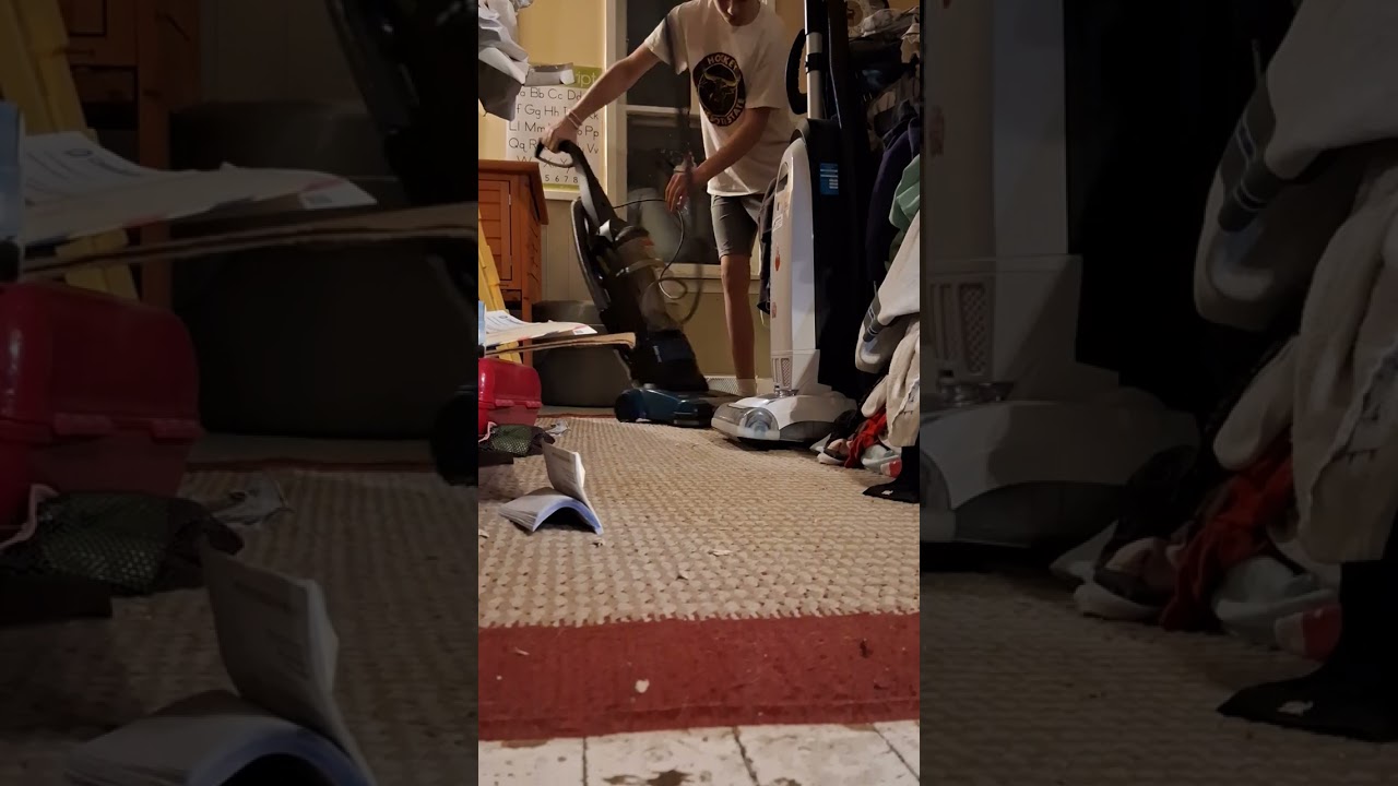 Bissell power groom helix rewind trash find !!!!!!!!!!!!!! Read that description, baby !!!!