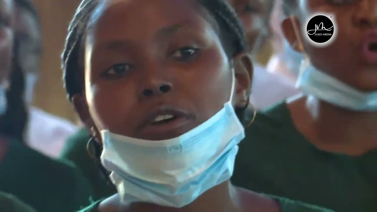 Jionee Wimbo Uliomkosha Rais Samia Baraza la Maaskofu, Atoa Zawadi kwa Kwaya ya Chuo cha Uhasibu