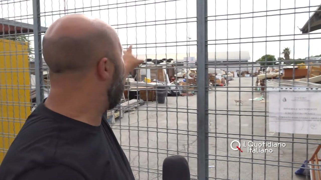 Bari, discarica nel mercatino dell'usato: furti e disagi nell'area sotto sequestro
