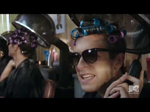 Mark Ronson - Uptown Funk (Feat. Bruno Mars) (MTV Biggest Pop Music Video)